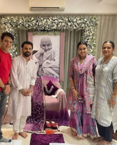 Kamya Punjabi Instagram - Last night at Thakur Sahab’s ✨ 
#birthdaycelebration #happybirthdayrajivthakur 
#gurujisatsang @rajivthakur007

@aachho