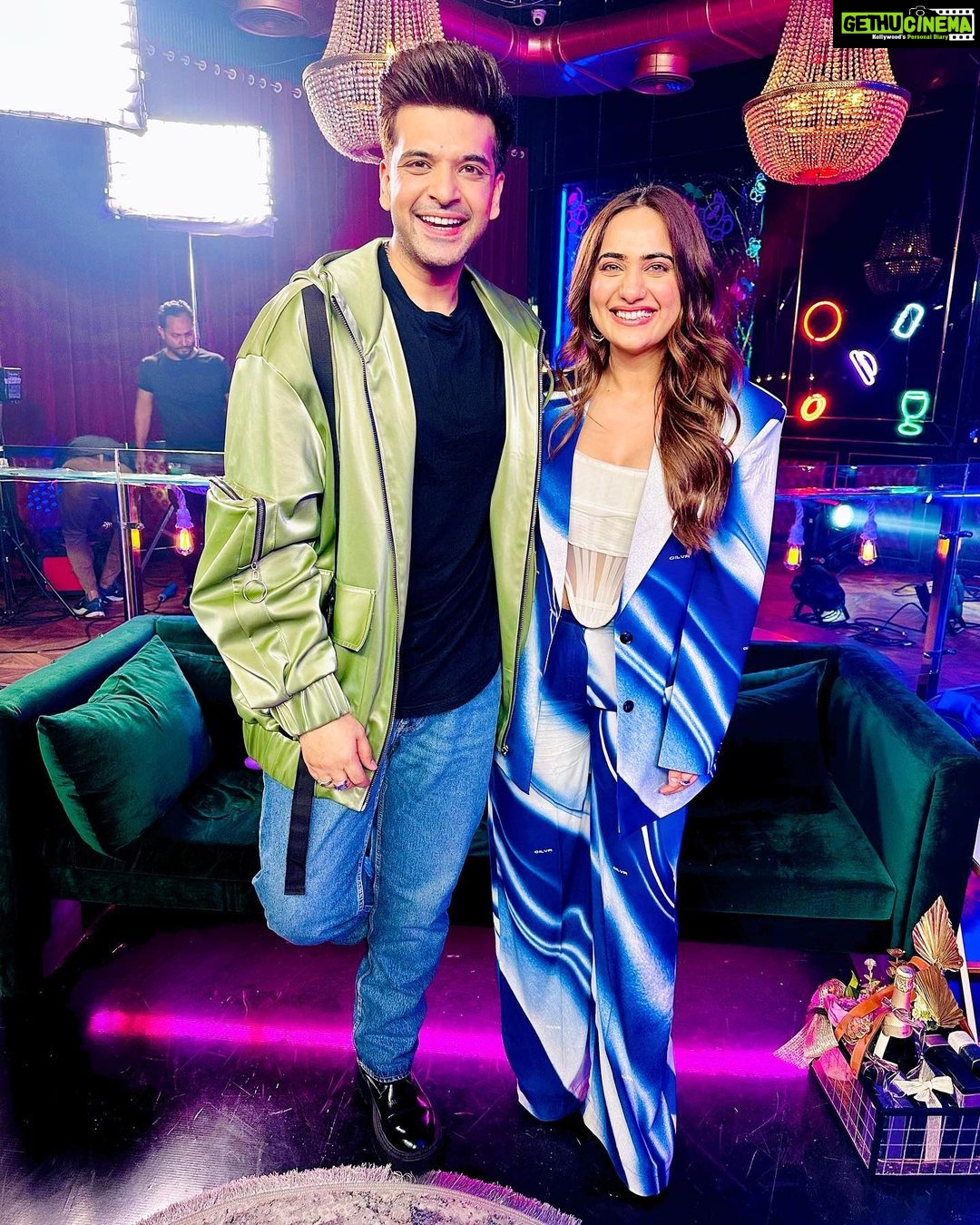 Karan Kundrra Instagram - KK X KK (we tried to give Vogue but we couldn’t stop laughing) catch our banter with @renil.abraham on Invite Only on @amazonminitv pata nahi kya hee bola hai but @kkundrra gave us a lot of life lessons so don’t miss that pls Karan is styled by @shreeum I am styled by @mohitrai with @tarangagarwalofficial Outfit : @cilvrstudio Accessories : @tuula.jewellery