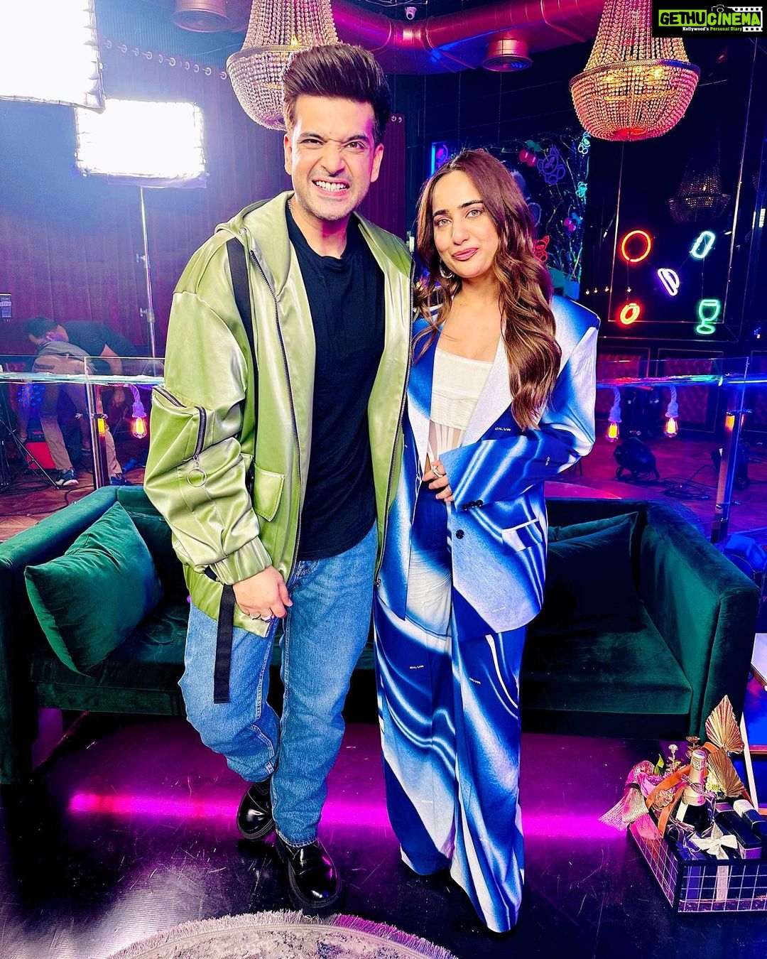 Karan Kundrra Instagram - KK X KK (we tried to give Vogue but we couldn’t stop laughing) catch our banter with @renil.abraham on Invite Only on @amazonminitv pata nahi kya hee bola hai but @kkundrra gave us a lot of life lessons so don’t miss that pls Karan is styled by @shreeum I am styled by @mohitrai with @tarangagarwalofficial Outfit : @cilvrstudio Accessories : @tuula.jewellery