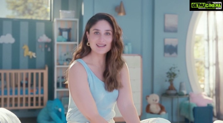 Kareena Kapoor Instagram - It's vital that the products you use on your baby's skin are safe and does not contain any harmful ingredients. I choose Cetaphil baby because it's PAMAS-free and doesn't contain any harmful elements... keeping my little one's skin smooth and supple. But what is PAMAS-free? P - No Paraben ✅ A - No Animal Origin Ingredient ✅ M - No Mineral Oil ✅ A - No Alcohol ✅ S - No Sulphate ✅ Cetaphil is my #ParentingKiNayiParampara... make it yours too! 💙 #Ad