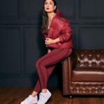 Kareena Kapoor Instagram - Vogue up like this 💃🏻🛋️ @pumaindia Shop the all-new PUMA X VOGUE collection and more AW22 styles on PUMA.com. Click the link in bio. #PUMAxKareena #Ad