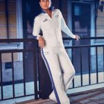 Kareena Kapoor Instagram - Mood: Ready to r-ace 😉🤍🔥 #LiveForeverFaster #Ad @pumaindia Shop the new PUMA X BMW M Motorsport collection and more styles from the link in bio.