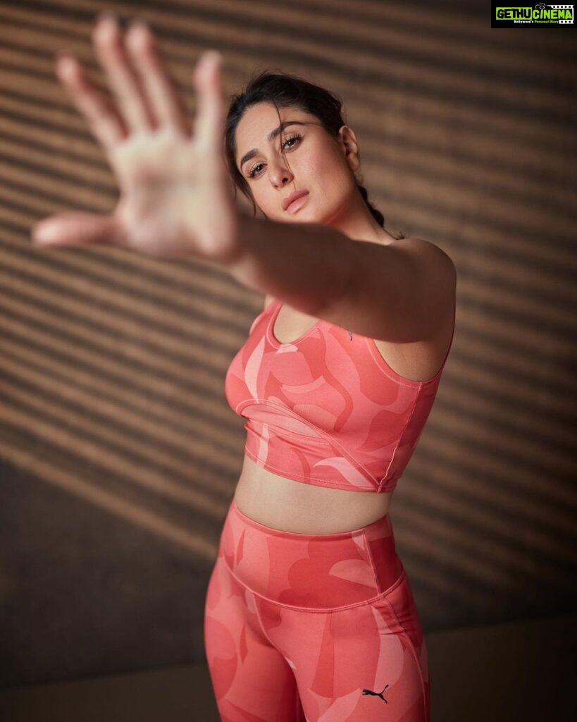 Kareena Kapoor Instagram - Always in focus with @pumaindia 💖✨🥳 Click the link in bio to check out my favourite styles. #PUMAxKAREENA #Ad