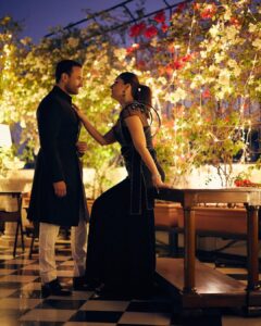 Kareena Kapoor Instagram - It’s always gonna be date night with you 🖤