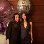 Kareena Kapoor Instagram - Lolo's baby girl is 18... Our darling Sama is ready to fly ♥️⭐️ Take on the world my girl... 'cause I’m always here to protect and love you forever... ♥️ Happy 18th birthday Samaira... ♥️✨🥰