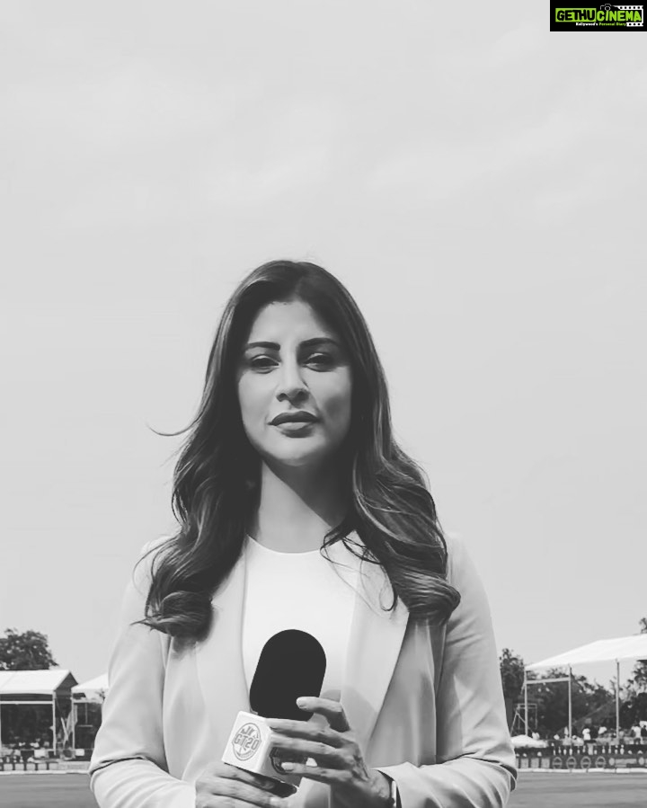 Karishma Kotak Instagram - Reporting for duty 🎤 🏏 #livecricket @gt20canada Toronto Canada