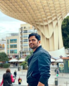 Karthi Instagram - #Throwback #Spain #Holiday #SetasdeSeville 

📸 : ranjini 😊