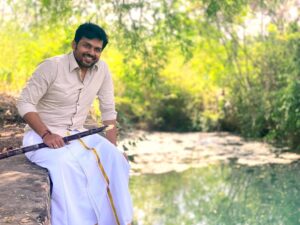 Karthi Instagram - அன்பும், அமைதியும், மகிழ்ச்சியும் பொங்கட்டும்…
நம் வாழ்க்கை சிறக்கட்டும்…

தங்களுக்கும் தங்கள் குடும்பத்தினருக்கும் இனிய தமிழர் திருநாளாம் தைப்பொங்கல் நல்வாழ்த்துக்கள்...

Sankranti Subakankshalu😊

#HappyPongal #HappySankranti