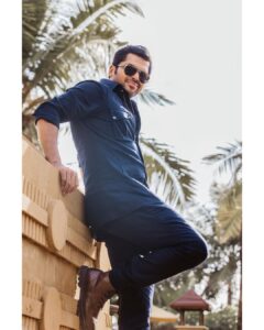 Karthi Instagram - Keep SMILING, it makes people wonder what you have been upto.😁

Styled by #poornimaramasamy 

📸 @arunprasath_photography