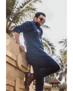 Karthi Instagram - Keep SMILING, it makes people wonder what you have been upto.😁

Styled by #poornimaramasamy 

📸 @arunprasath_photography