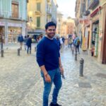 Karthi Instagram - Have a fabulous New Year ahead dear Friends! Lots of love and best wishes to you all! Thanks for all the love! #HappyNewYear2023