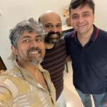 Karthik Kumar Instagram - 2022 wrap! Travelled lots. Aansplaining. Super Senior Heroes. Family. Friends. Evam. ❤️