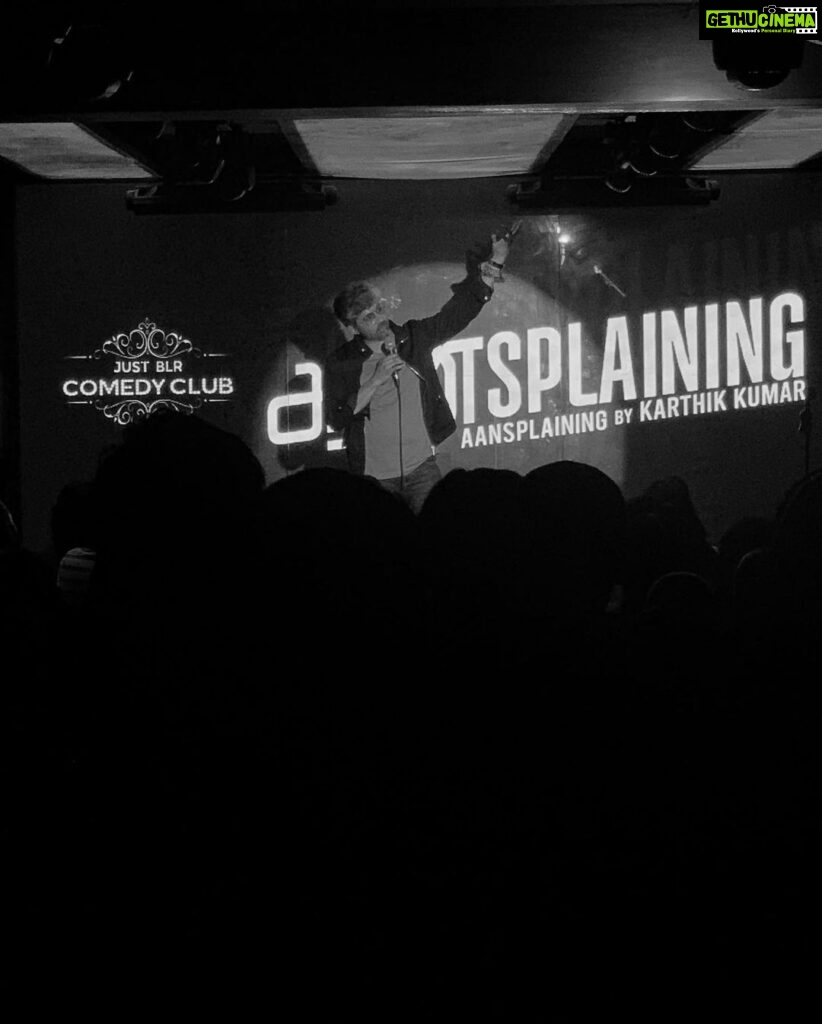 Karthik Kumar Instagram - Aansplaining@Just BLR Comedy Club. ❤️ Bangalore, India