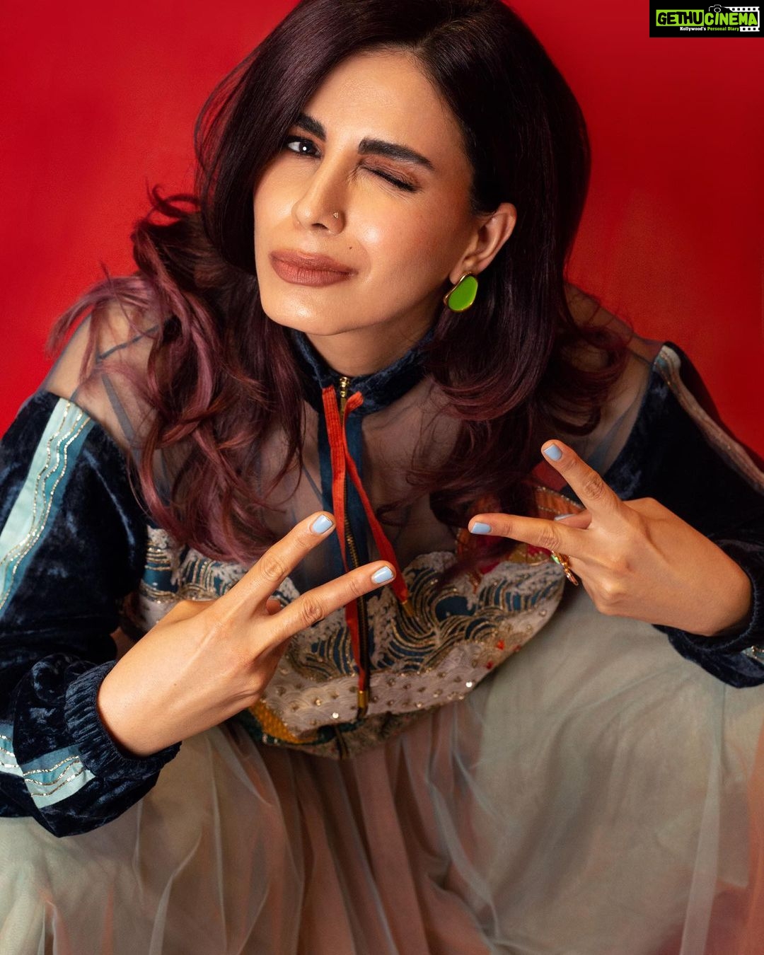 Kirti Kulhari Instagram - Chameli in Paris 🤪😍🥰 For @gqindia Wearing: @jajaabor2017 Earrings: @voycejewellery Ring: @aditi_bhatt @Aquamarine Bag: @charleskeithofficial Shoes: @aldo_shoes Makeup & Hair: @nidhiagarwalmua Make-up & Hair Assisted: @remtygarg_makeupartistry Photography: @navindhyaniphoto Styling: @shivangiishrivastav @tryambakam_shivangishrivastava Styling Team: @tapaswini_dalai_ Pr @mulberry_media Kirti’s team - @imitrayan #highfashion #editorial #fashion #thinkincolours #styleispersonal #fashionista #teamwork #ilikecrazy #thinkoutofthebox #emilyinparis