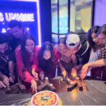 Krissann Barretto Instagram - Not me cutting cake and feeding myself first 🤣🤣🤣 Here’s a Happy Dance 🤣💃🏻 Happy 9 years of Kaise Yeh Yaariaan!!! ♥️ Thankyou @hop.houseofpandora #kyy #reelsindia #reelsinstagram #reelsvideo #trendingreels #trending #viral #mission #cast #9 #success #happy #grateful