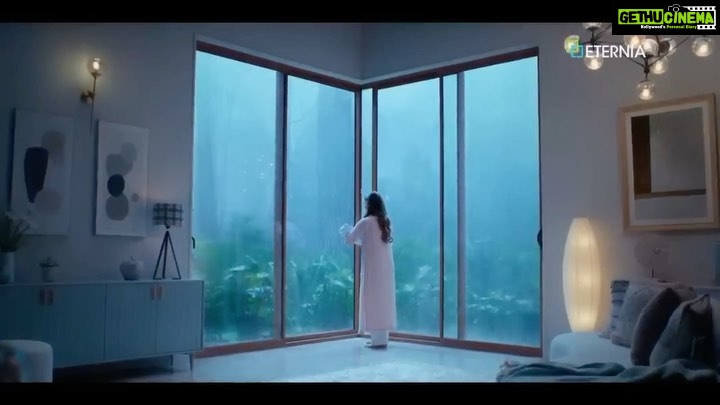 Madhurima Roy Instagram - Window shopping, literally🪟 … Latest commercial for @eternia.windows Produced by #corcoisefilms Managed by @rosemedia.in #eterniawindows #adityabirlagroup #advertising #tvc #instaadreels