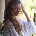 Madhurima Roy Instagram - Ah! The freedom to not be grim at a photo shoot 😅 There…you got me @the_little_lens