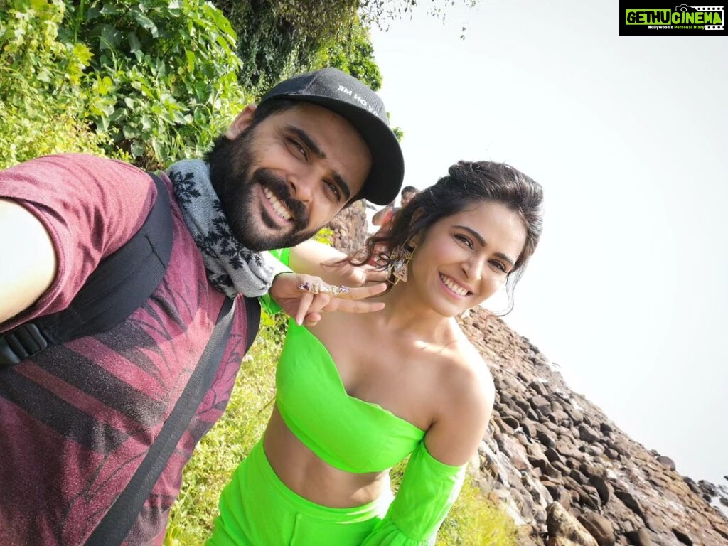 Madhurima Tuli Instagram - Wish you a very Happy Birthday sis @madhurimatuli 🥳❤️ May you achieve greater heights of success and prosperity this year. 🙏 ❤️🎂🥳 #happybirthday #madhurimatuli