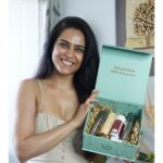 Madhurima Tuli Instagram - "Radiant Glow: A Daily Skincare Ritual for Healthy, Beautiful Skin" ✨💆‍♀️ Step into the world of self-care with our rejuvenating daily skincare routine that will leave your skin looking and feeling its best. Remember to follow your skincare routine regularly while starting your day ☀️ and even before sleeping 🌙. The best thing out of this is that I have Ozone Signature, which helped me unveil the secrets to achieving a radiant glow, all through a highly effective skincare range. 💖🌟 #ozonesignature #skincare #ayurveda #dermaceuticals #antiaging #brightening #hydrating #purifying #crueltyfree #darkcircles #finelines #wrinkles #dullness #kanakataila #goldoil #antiagingoil #wrinklecream