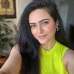 Madhurima Tuli Instagram - Selfiessssss 🌞💛