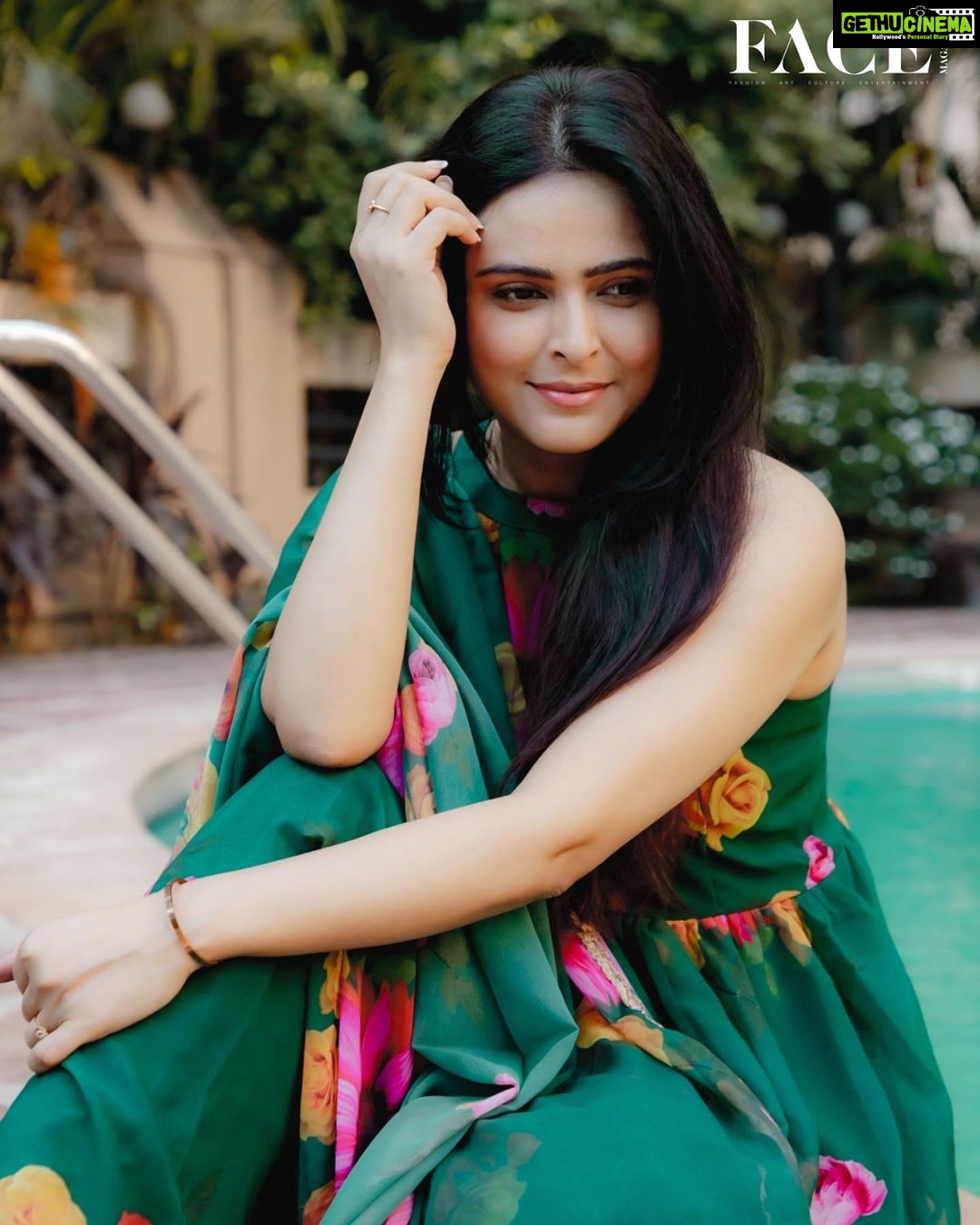 Madhurima Tuli Instagram - @madhurimatuli is a popular name of the Indian telly industry. She has been part of several popular shows and has impressed fans with her performance in popular Television shows such as “Kumkum Bhagya” and “Chandrakanta”. She also participated in various popular reality shows such as “Big Boss”, “Nach Baliye” and “Khatron Ke Khiladi”. Her first Hollywood venture came in 2017 where she played the younger version of Shabana Azmi (Maharaja Duleep Singh's mother) in the film “The Black Prince”. Know more about her secret to stay fit, the most challenging character till date, mantra to staying positive and her dream role from the link in bio. #FaceMagazine #MadhurimaTuli #Actress #Exclusive #Interview #DailySoap #MeettheFaces #Explore
