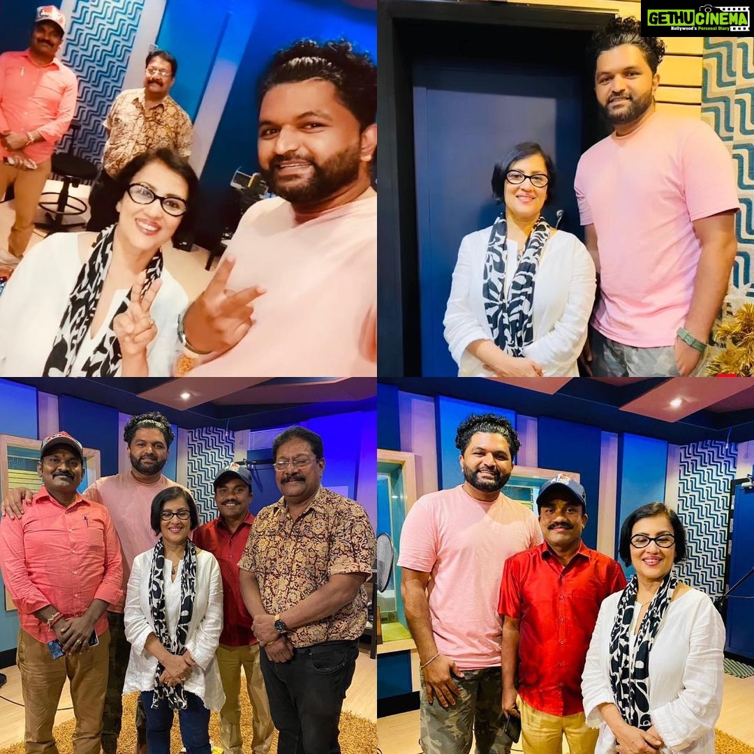 Madhushree Instagram - Recorded a very romantic song #moondrammanithan #ramdev music by DrDevji & venusankar #tamil #song #music #singer #voice #tamilnadu #romantic