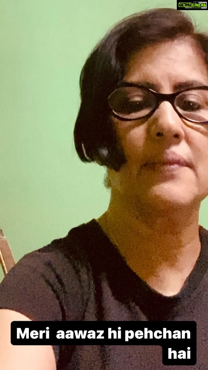 Madhushree Instagram - Meri aawaz hi pehchan hai .. beautiful tune great lyrics .. #music #song #singer #voice #artist #musician #film #classicalmusic #singingcover #songwriter #latamangeshkar #rdburman #gulzar #kinara #hemamalini #jeetendra #dharmendra