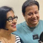 Madhushree Instagram - #great to sing with #anupjalota #bhajansamrat and #uditnarayan top #bollywood #playbacksinger ..and upcoming singer #anubhavsuman . beautiful #track #music by #robbybadal . #suriname