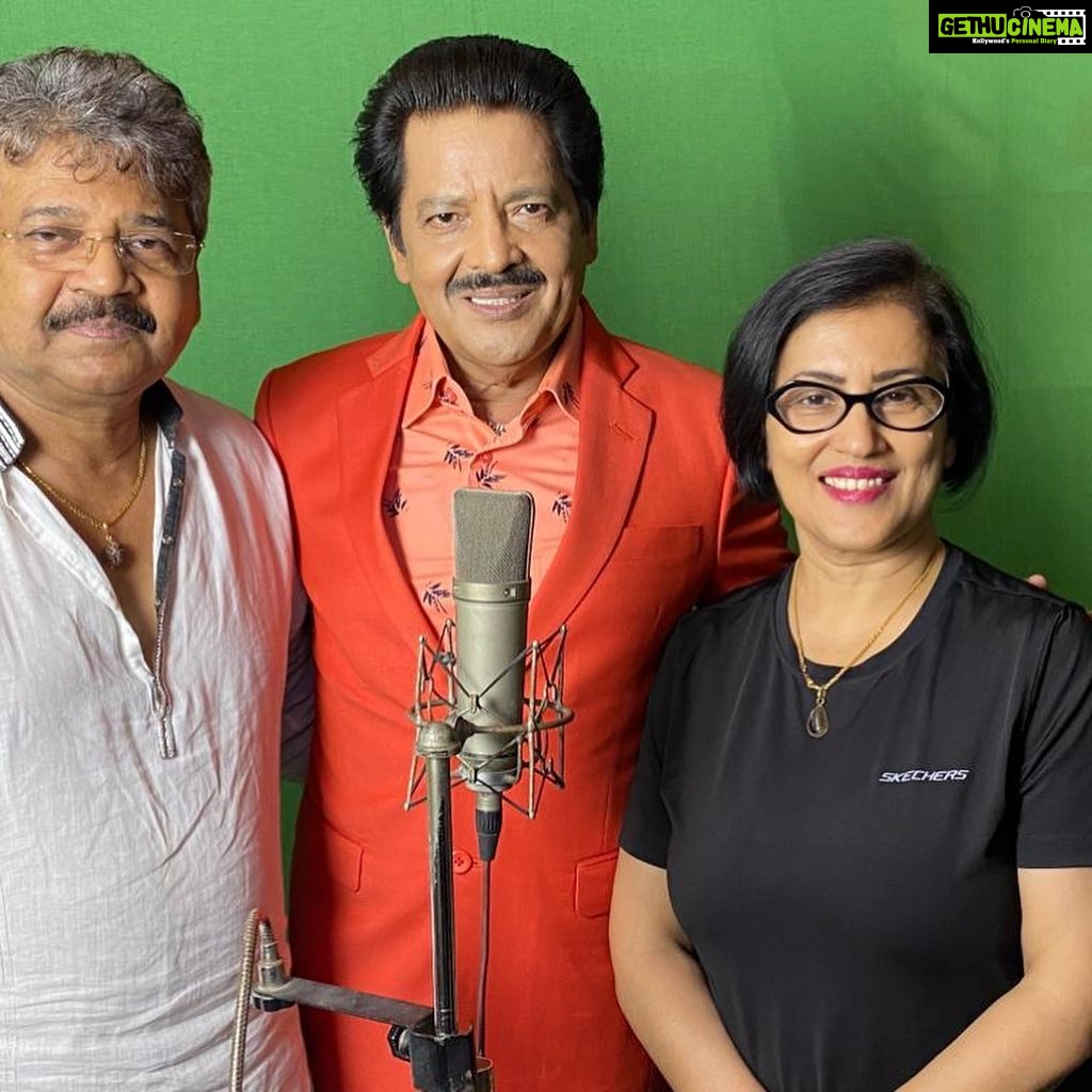 Madhushree Instagram - #great to sing with #anupjalota #bhajansamrat and #uditnarayan top #bollywood #playbacksinger ..and upcoming singer #anubhavsuman . beautiful #track #music by #robbybadal . #suriname