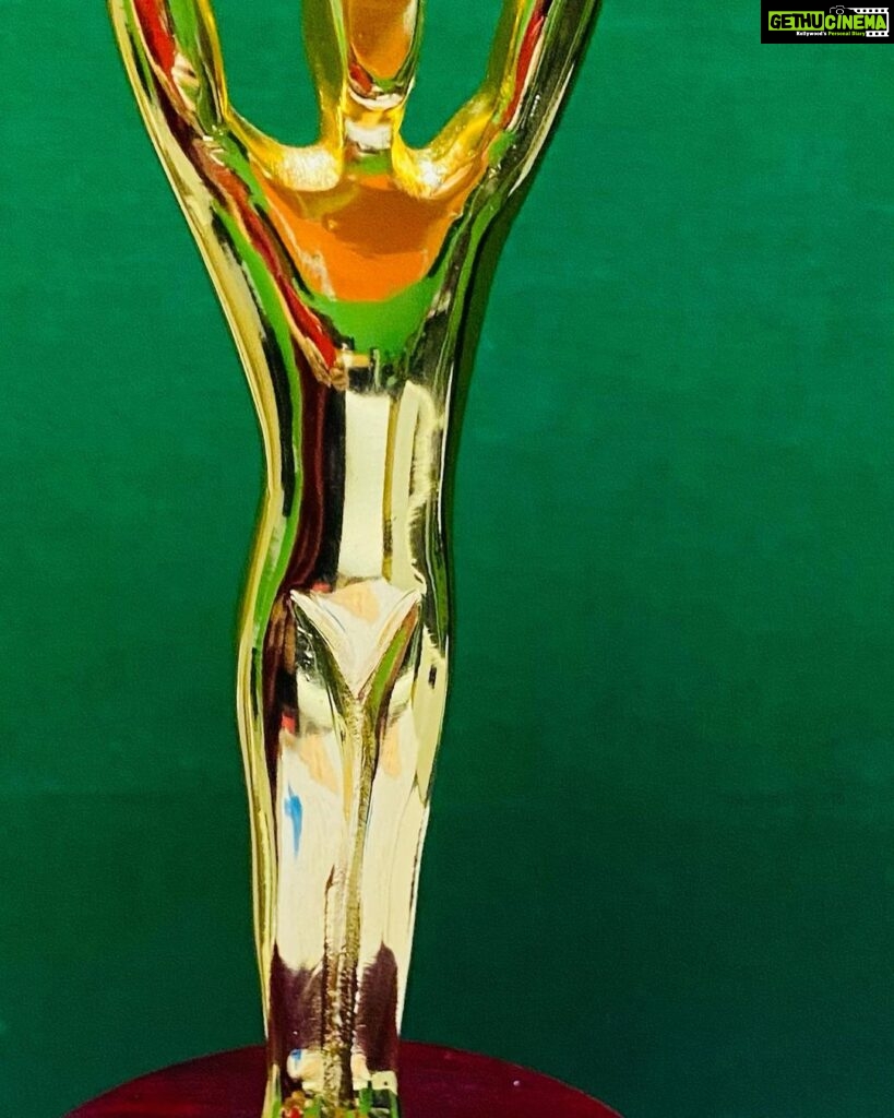 Madhushree Instagram - It’s very special awards . Everything is Packaging today , so happy to got this #indiastar &#pacmachine #awards 2022 #vetaransinger awards. Thanks to #iip #indianinstituteofpackaging #music #song #mallipoo #sojazara #vtk #bahubali2 #rkmishra #shantipriya #anushaiyer #murdermistery #avinashvishwajeet