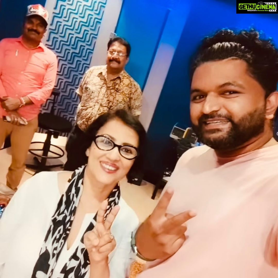 Madhushree Instagram - Recorded a very romantic song #moondrammanithan #ramdev music by DrDevji & venusankar #tamil #song #music #singer #voice #tamilnadu #romantic