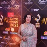 Madhushree Instagram – Thanks you #jfwmovieawards2023 for the best playback female singer for #mallipoo  song.. thanks to the legendary singer #sujathamohan ji.. #sujathamohan  #jfw  #jfwmovieawards2023  #women  #womenempowerment #arrahman  #gautammenon  #silambarasan  #vtk  #thinkmusic  #drisharikganesh  #velsuniversity #music  #tamilsong  #mallipoosong #mallipoolove #mallipoodance #mallipoosongvibe #mallipoovideosong #mallipoomadhushree