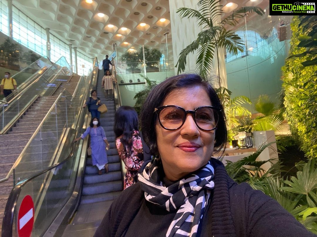 Madhushree Instagram - Beautiful #lordshiva #murti in #dancing pose in #chennai #airport