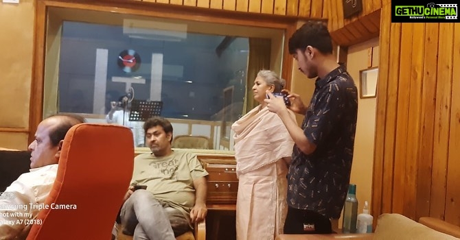 Madhushree Instagram - Yesterday recorded a beautiful romantic song for upcoming project of #director #seemakapoor #musicdirector #alighani #lyrics #nawabarzoo #song #romantic #music #trinitystudio