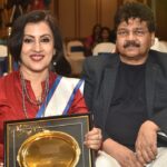 Madhushree Instagram - #middaypowerfulwomenawards2023 . #naarishakti . Presented by 2 #poweful #women hon #amrutafadnavis ji wife of #devendrafadnavis ji and #wardakhannadiadwala wife of #sajidnadiadwala . #shakti #naarishakti #deputychiefminister #devendrafadnavis #filmmaker #sajidnadiadwala #singer #song #singing #musician #music #voice #iconicvoice #playbacksinger #artist #art