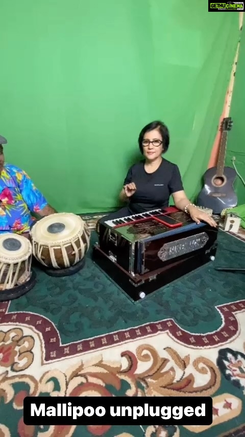 Madhushree Instagram - #mallipoo unplugged #table with #sharafatkhan harmonium #vtk #arrahman #gautammenon #silambarasan #silambarasanstr #siddhiidnani #thamarailyrics #tamil #songs #singing #singer #musician #music #lyrics #mallipoocraze #mallipoosong❤️ #mallipoomagic
