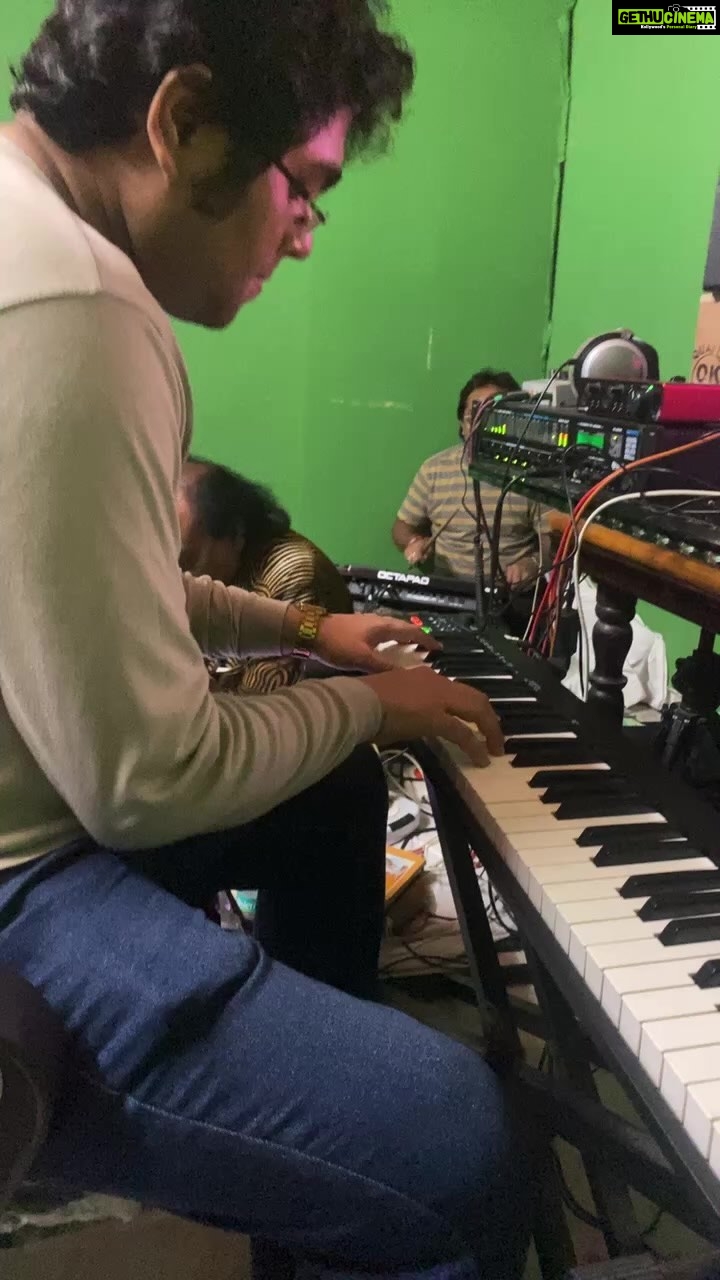 Madhushree Instagram - #rehearsal with #live #band #yaarkomaine #raga #kalawati Andheri West