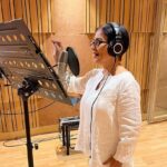 Madhushree Instagram – Yesterday recorded a very melodious duet  with #amitmutreja , music by #sanjayrajgaurinandan  at #krishnaaudio  #aamirshaikh # prashantbeybaar #vijayladekar #shomuseal #waseemkazi  #melodious  #music  #singer