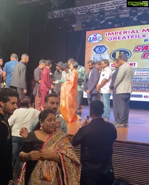 Madhushree Instagram - I m so honoured to got #SatyajitRayiconcinemaawards as best female singer yesterday. #SatyajitRay #bestfemalesinger . #cinema #singer #music