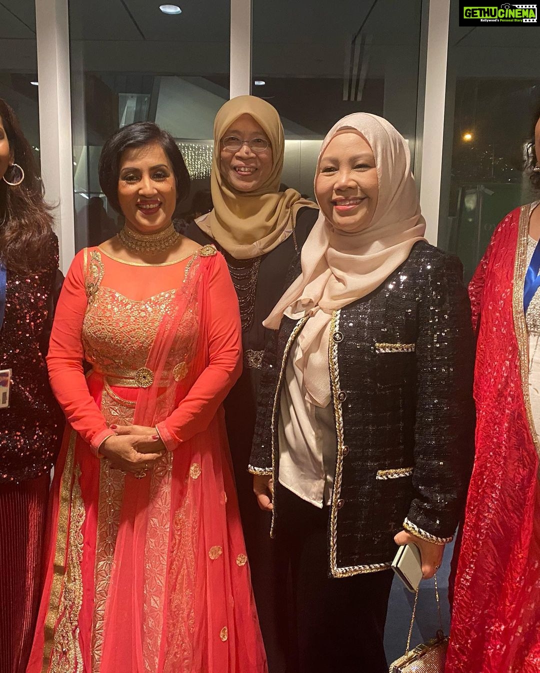 Madhushree Instagram - It was an amazing experience of vasantham pgm by mediacorp in Singapore #pradhanavizha2022 #singapore #mediacorp #vasantham. Again #mallipoo rocks