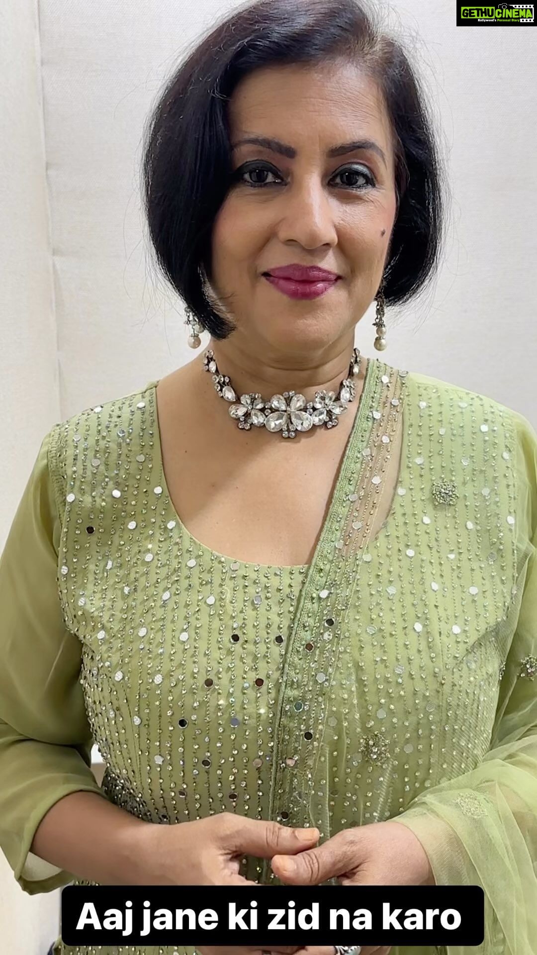 Madhushree Instagram - #aajjanekizidnakaro #evergreen #ghazal #romantic #lyrics #faridakhanum #song #artist #voice #music #singer #songlyrics #singing #feel