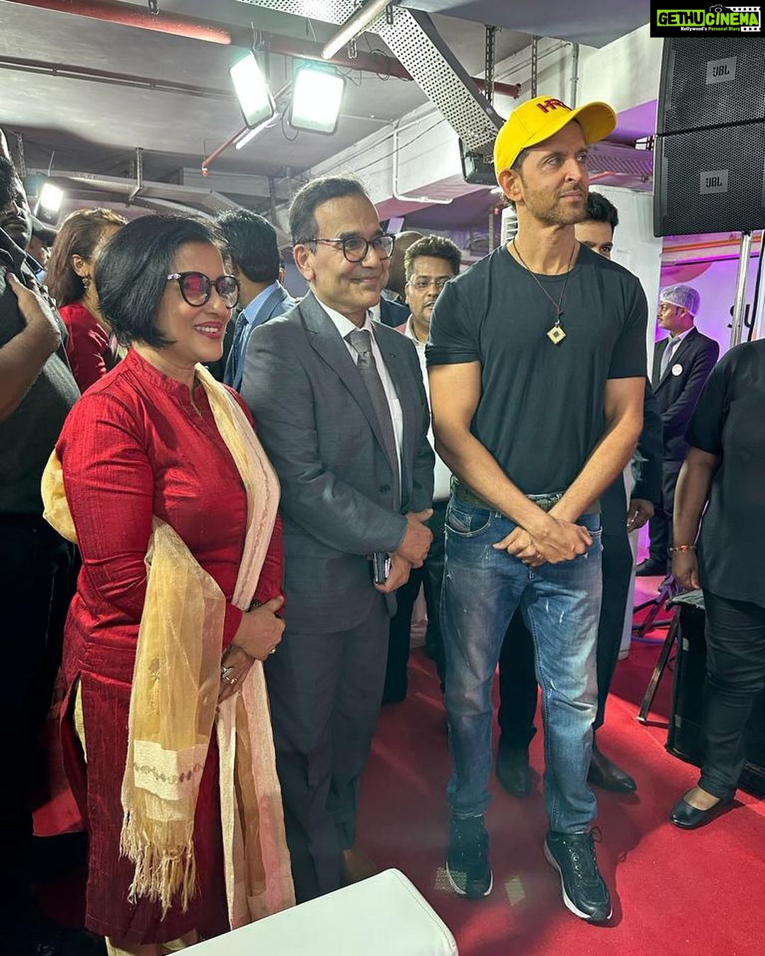 Madhushree Instagram - Inauguration of #suryahospitals #chembur #hrithikroshan #drawasthi #jodhaakhbar #inlamhonkedaamanmein #arrahman #ashutoshgowariker #aisharyaraibachan #javedakhter