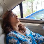 Madirakshi Mundle Instagram – Aur bolo reel reel 🤪

Ye Asli wali cover karli …
Thankssssssss Manyaaa