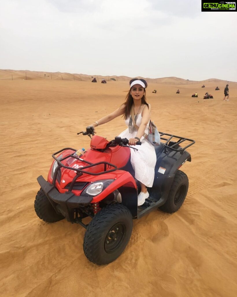 Madirakshi Mundle Instagram - Always take the scenic route Peace Love & desert Dust 🏜 #desertsafaridubai