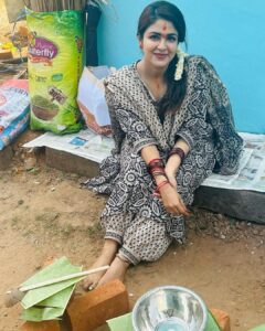 Malavika Wales Instagram - Aatukal Pongala 🙏 
#longtimewishfulfilled❤️ #aatukalpongala