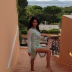 Mallika Sherawat Instagram - Weekending … . . . . . . . . #getoutside #planetearth #naturegram #naturebeauty #natureshots #naturephoto #naturewalk #paradise #ocean #palmtrees #summervibes #paradiseisland #aroundtheworld #ocean🌊 #positivethinking #positivemindset #lifeisbeautiful #dream #positivemind #mothernature #view #beachfashion #canon5dmarkiv