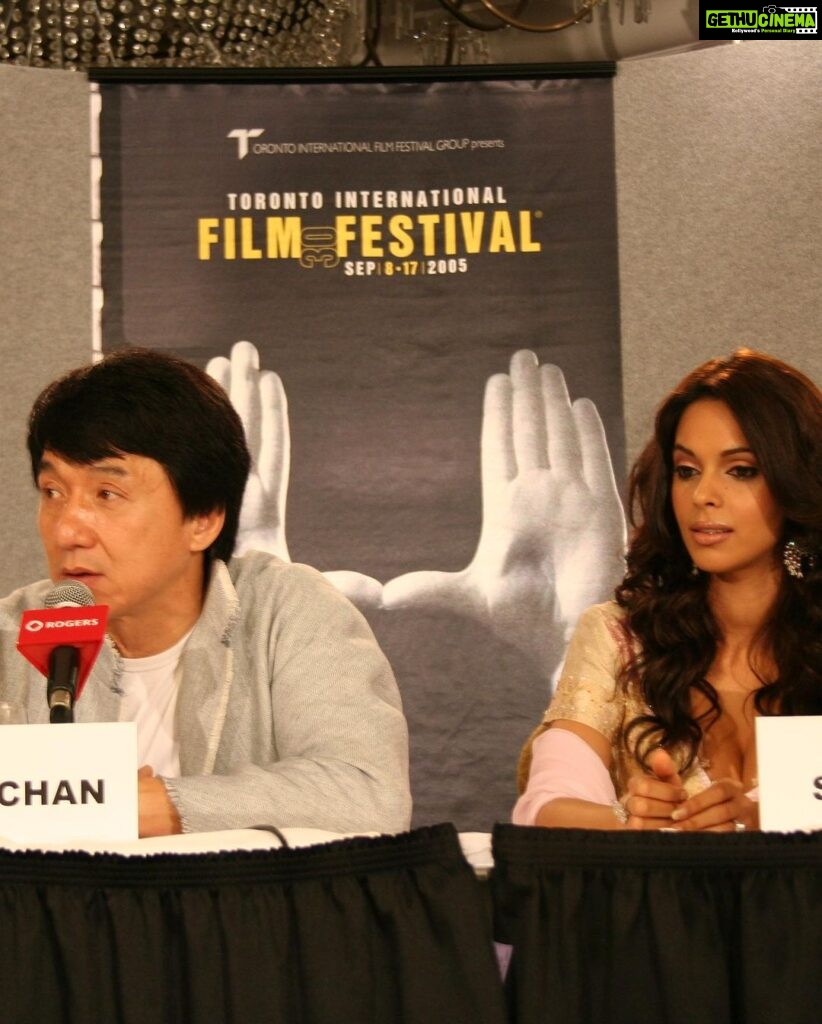 Mallika Sherawat Instagram - Throwback to the film The Myth, getting to be @jackiechan ‘s costar was an immense learning experience:) . . . . . . #throwbackthursday #tbt #tbt❤ #throwback #jackiechan #themyth #actionfigures #actionmovie #cinema #film #legend #actionhero #bollywood