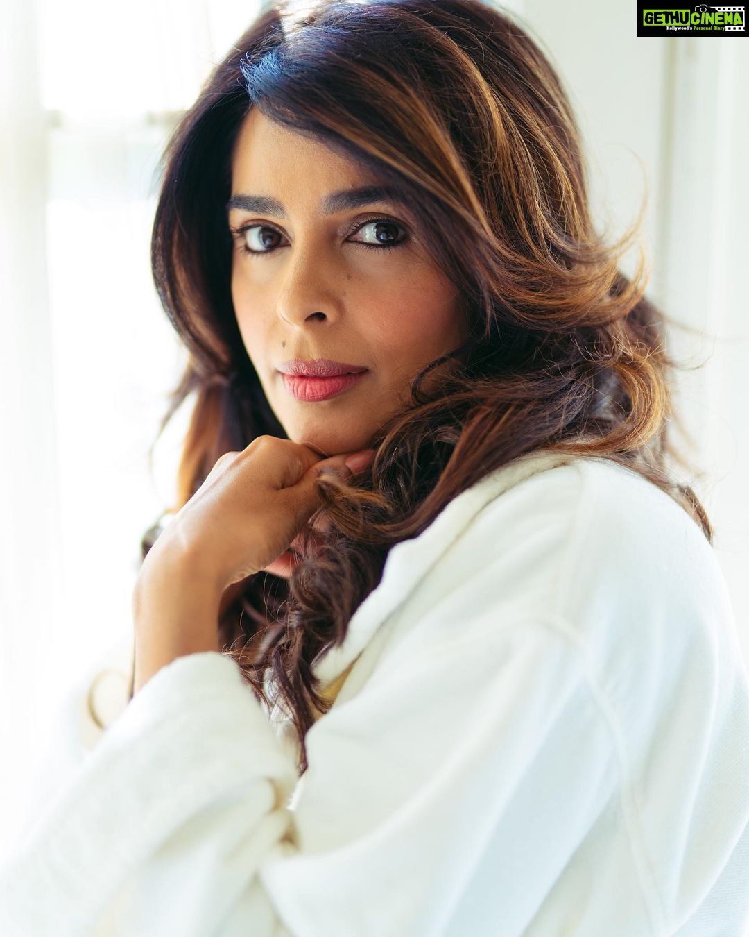 Mallika Sherawat Instagram - Cozy mornings 🛀🏻🍵 📸 @thebrycestudio . . . . . . . . . . #bathrobegoals #treatyourself #cozy #relaxing #comfy #positivemindset #liveyourbestlife #raiseyourvibration #goodenergy #abundancemindset #positivemood #embracelife #shineyourlight #happiness #onlygoodvibes #happylife #positive #livethemoment #coolday #happymood #goodvibesonly #lifeisbeautiful #sigmaphoto #nikoncamera Los Angeles, California