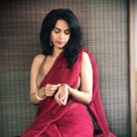 Mallika Sherawat Instagram - Saree girl….. . . . . . . . . . . #saree #allaboutbrides #designersarees #traditionaloutfit #ethnicwearonline #designerwear #sareecollection #partywearlehenga #indianwear #gold #pink #cute #instalove #smile #beautiful #alwayspositive #red #precious #friendly #brightlights #lipstic #better #allyouneed #dressdesigners #onthisday #peacefull #healthymindset #innerstrength #alwayssmile #designerfashion