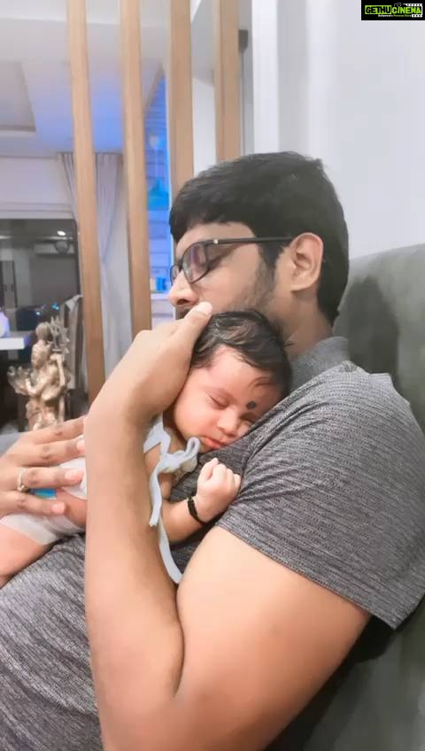 Manali Rathod Instagram - Captured this without knowing him❤️❤️❤️ daddy's angel❤️